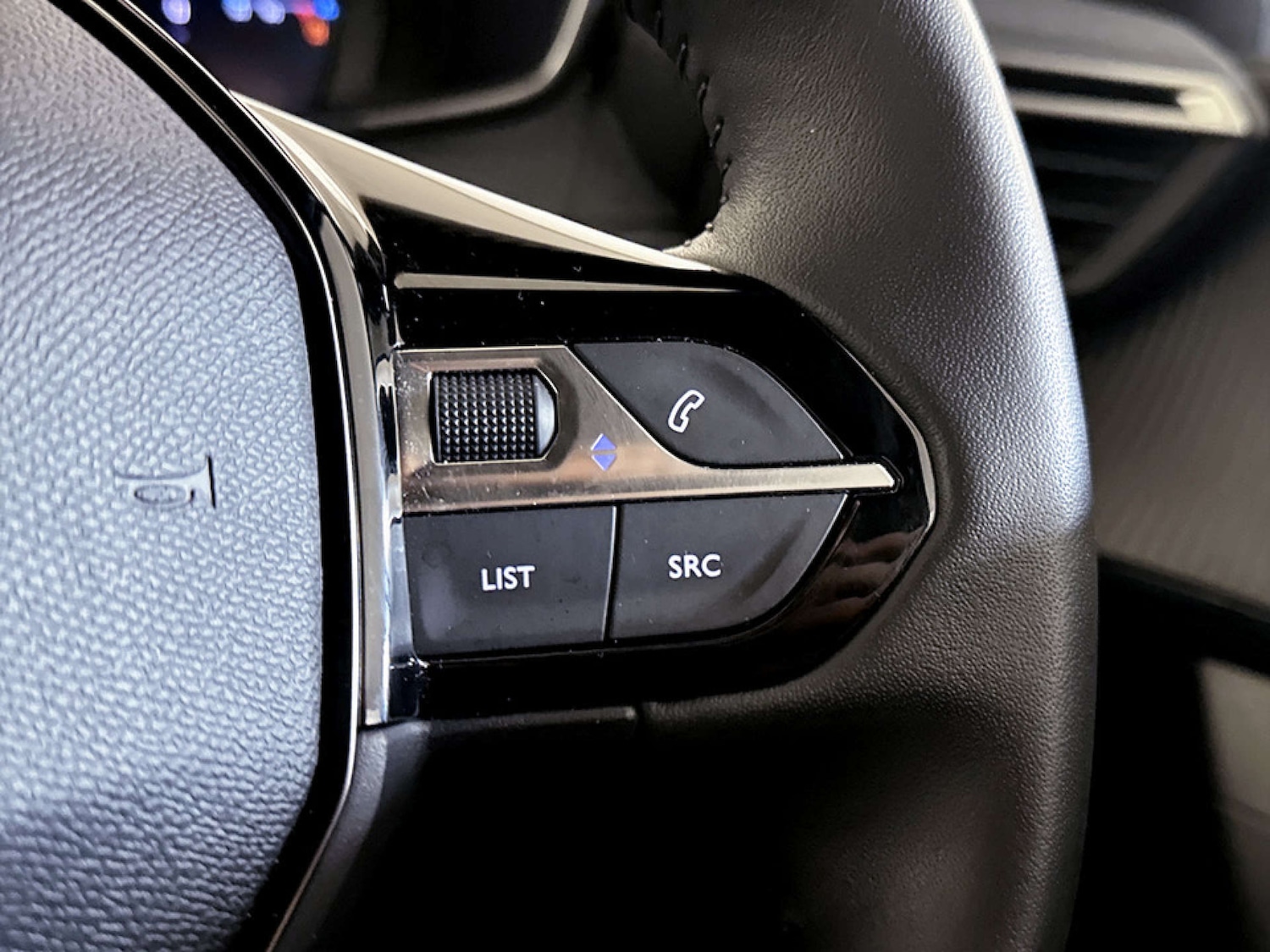 Used Peugeot 2008 2023 for sale - 77745625: Photo 20