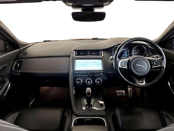 Used Jaguar E-Pace 2019 for sale - 77061397: Photo