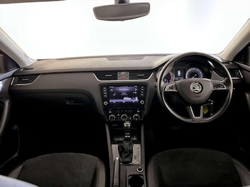 Used Skoda Octavia 2020 for sale - 76844903: Photo