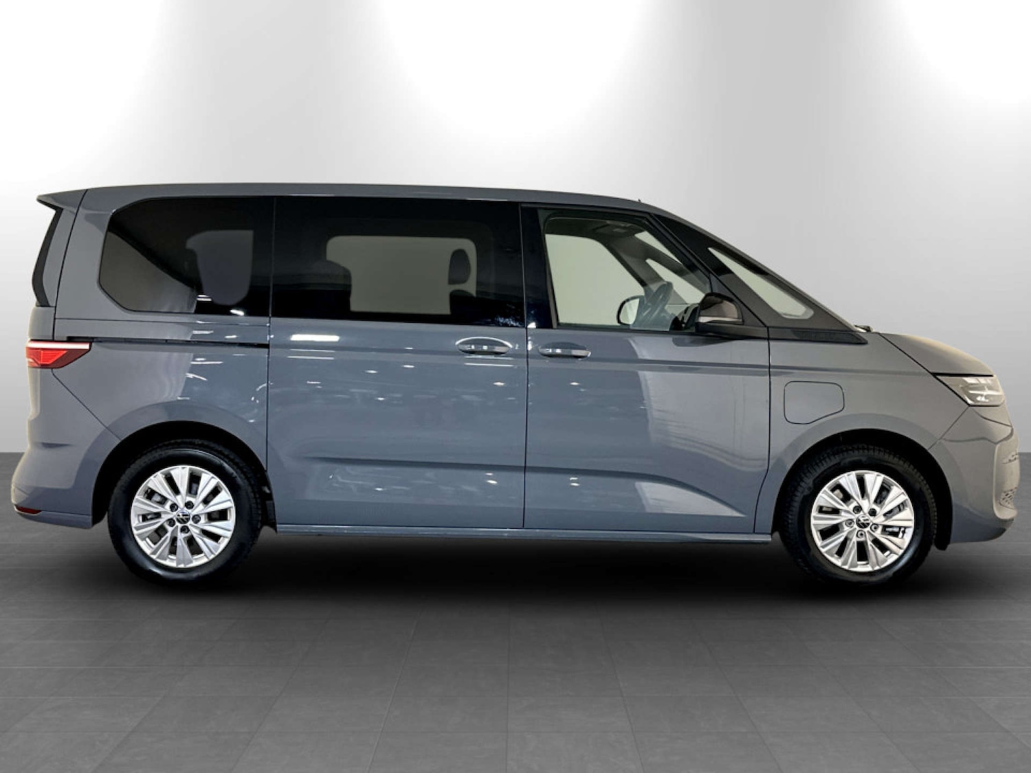 Used Volkswagen Multivan 2023 for sale - 77802761: Photo 10