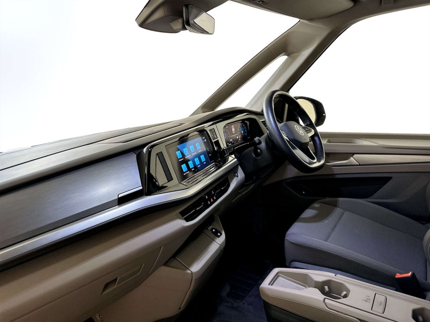 Used Volkswagen Multivan 2023 for sale - 77802761: Photo 11