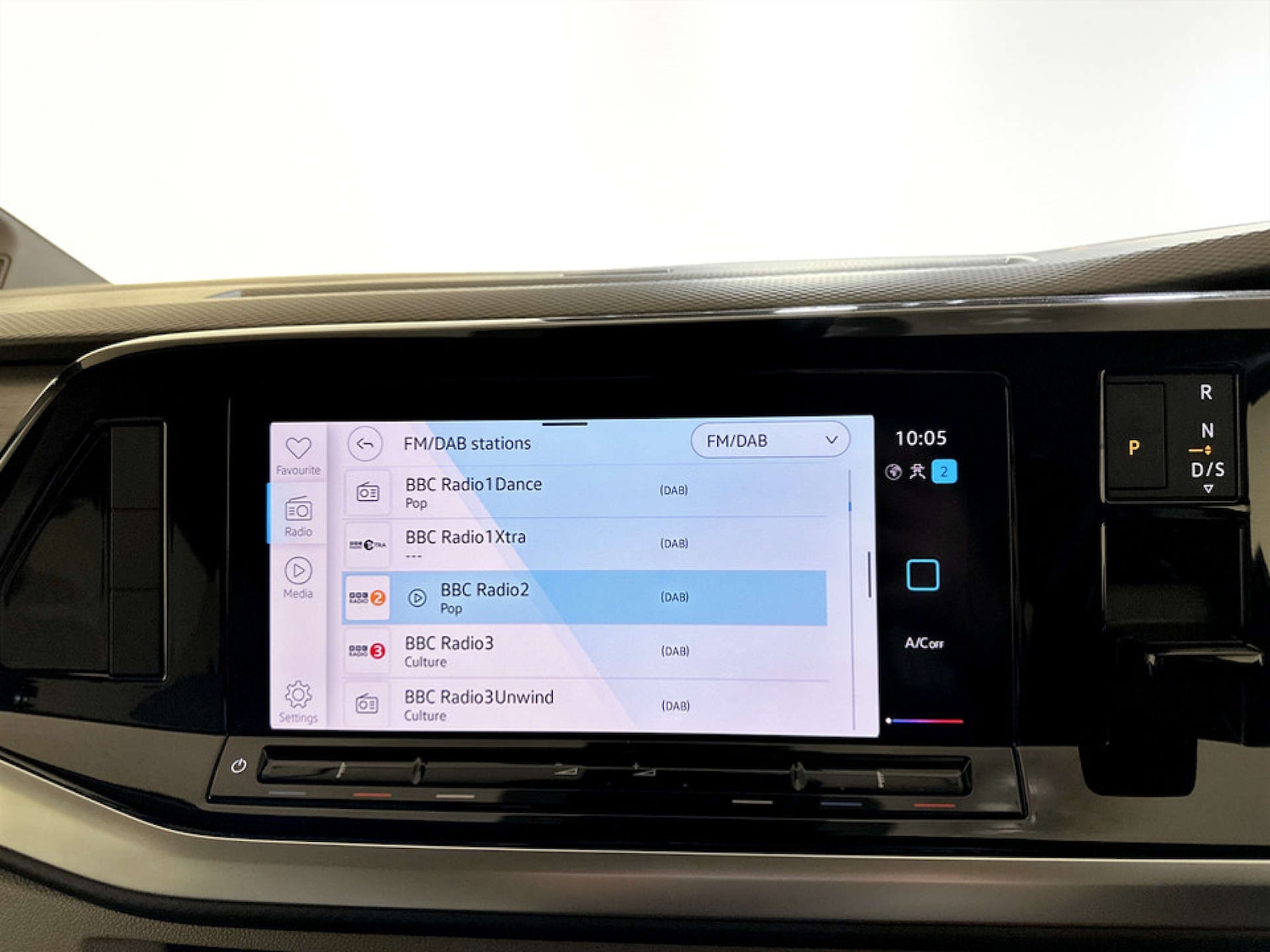 Used Volkswagen Multivan 2023 for sale - 77802761: Photo 24