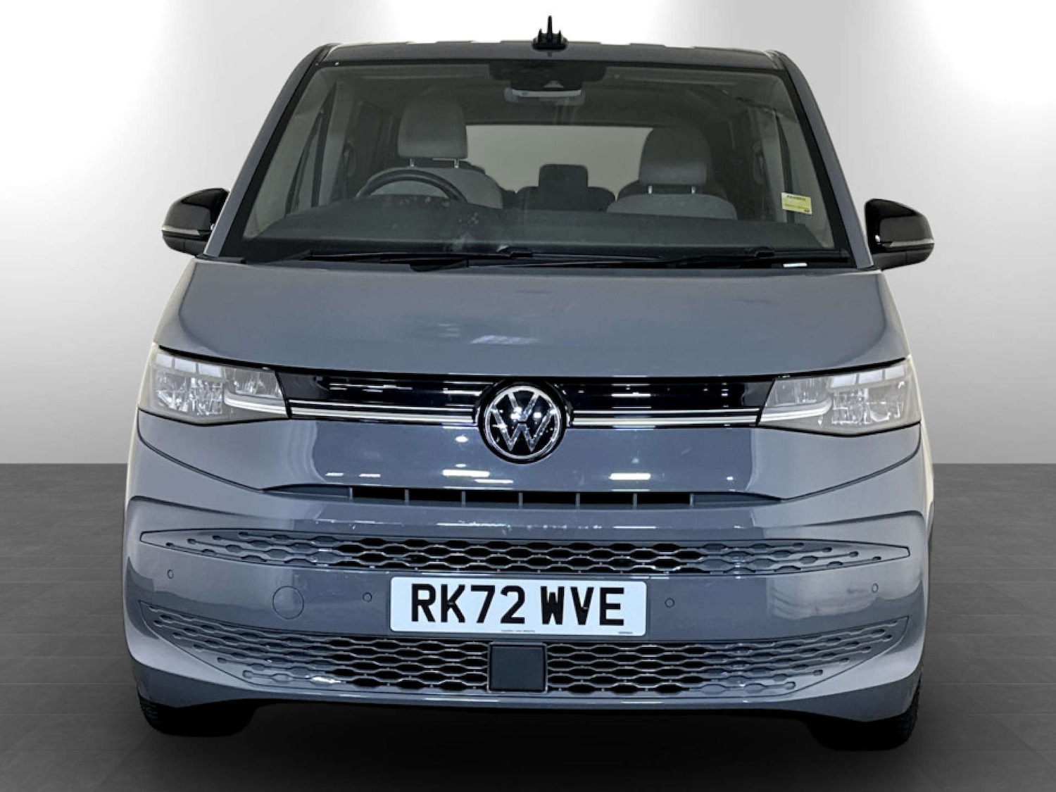 Used Volkswagen Multivan 2023 for sale - 77802761: Photo 4