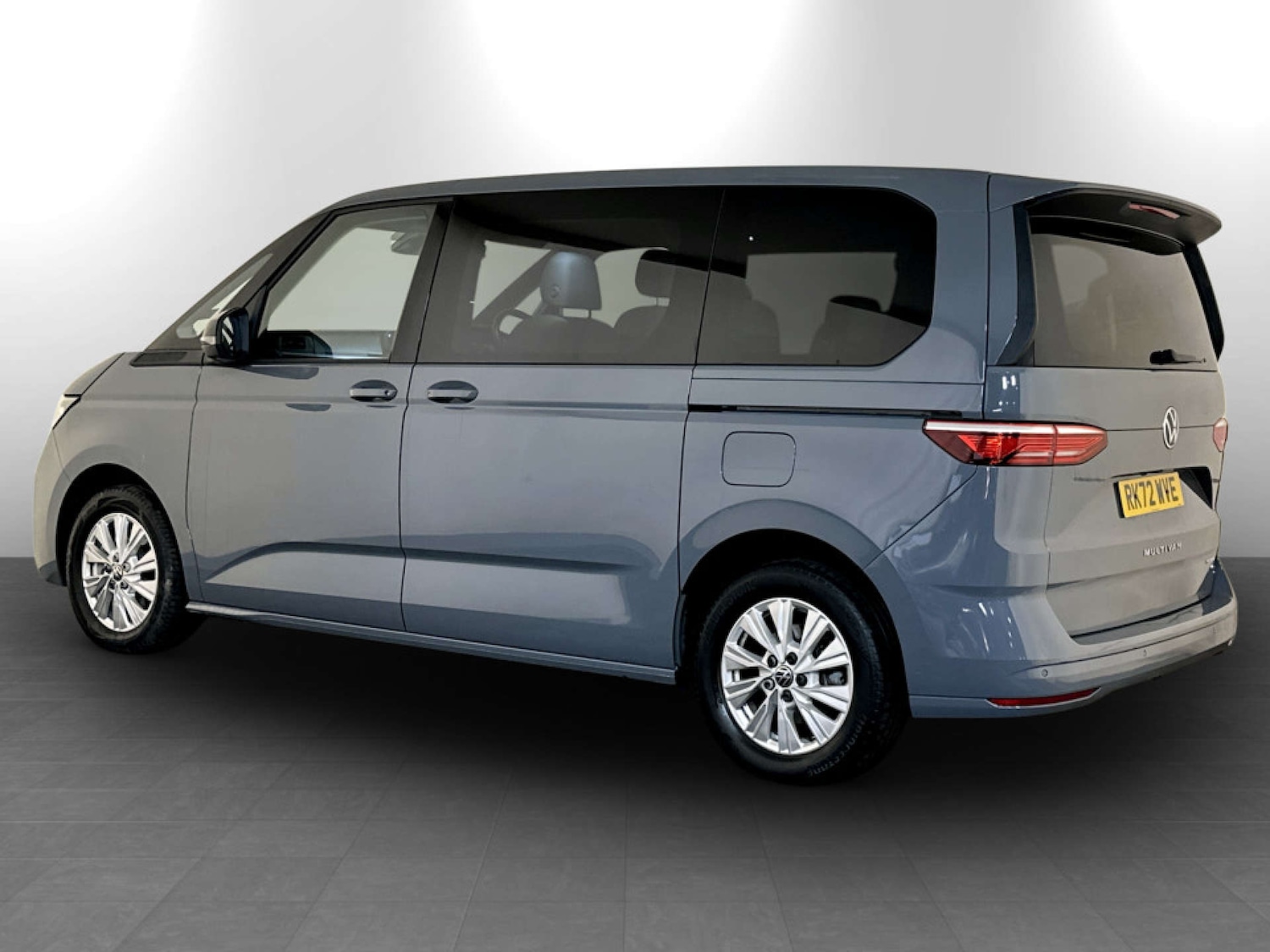 Used Volkswagen Multivan 2023 for sale - 77802761: Photo 7