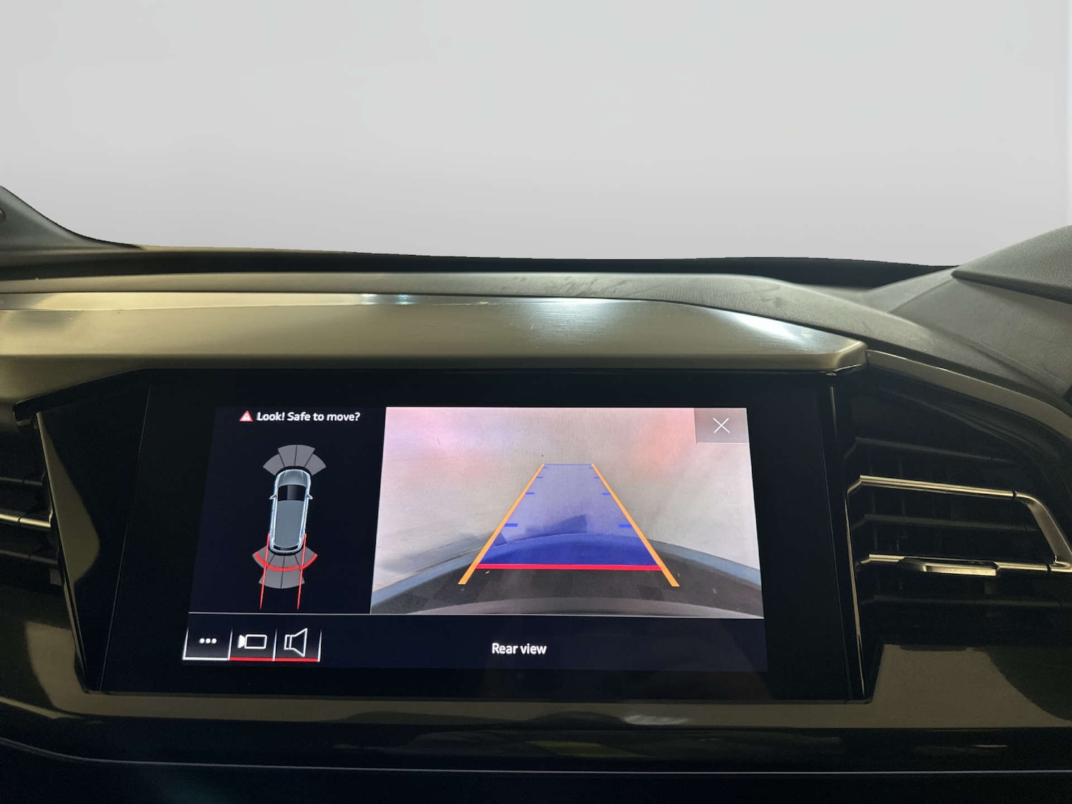 Used Audi Q4 e-tron 2021 for sale - 77900960: Photo 23