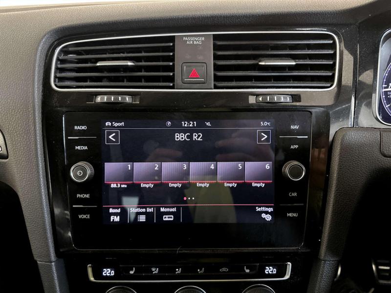 Used Volkswagen Golf 2018 for sale - 76830302: Photo 23