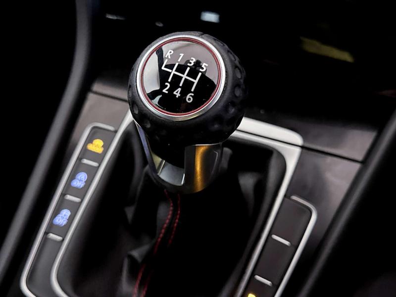 Used Volkswagen Golf 2018 for sale - 76830302: Photo 27