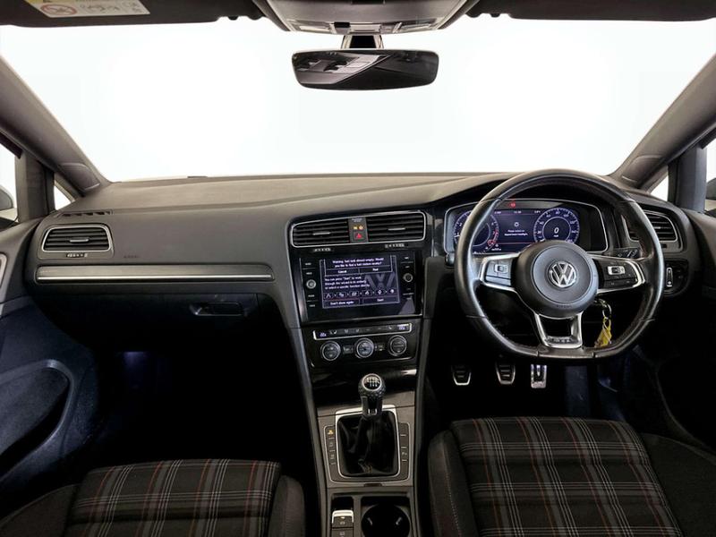 Used Volkswagen Golf 2018 for sale - 76830302: Photo 3