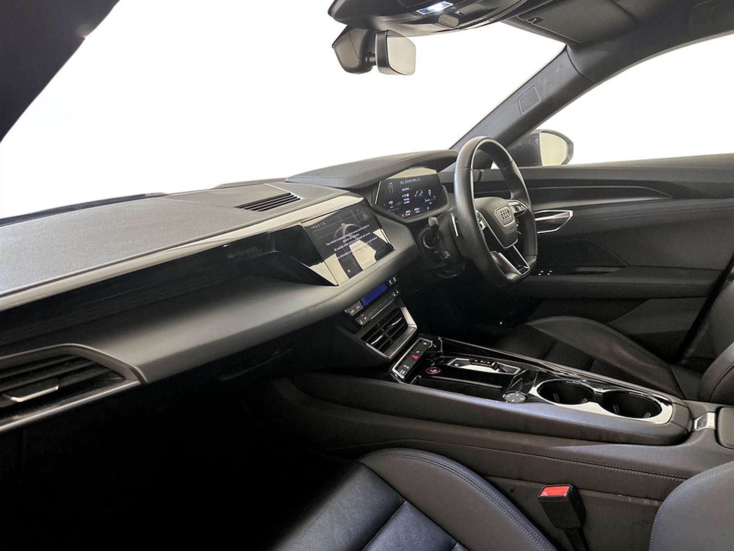 Used Audi e-tron GT 2023 for sale - 77765813: Photo 12