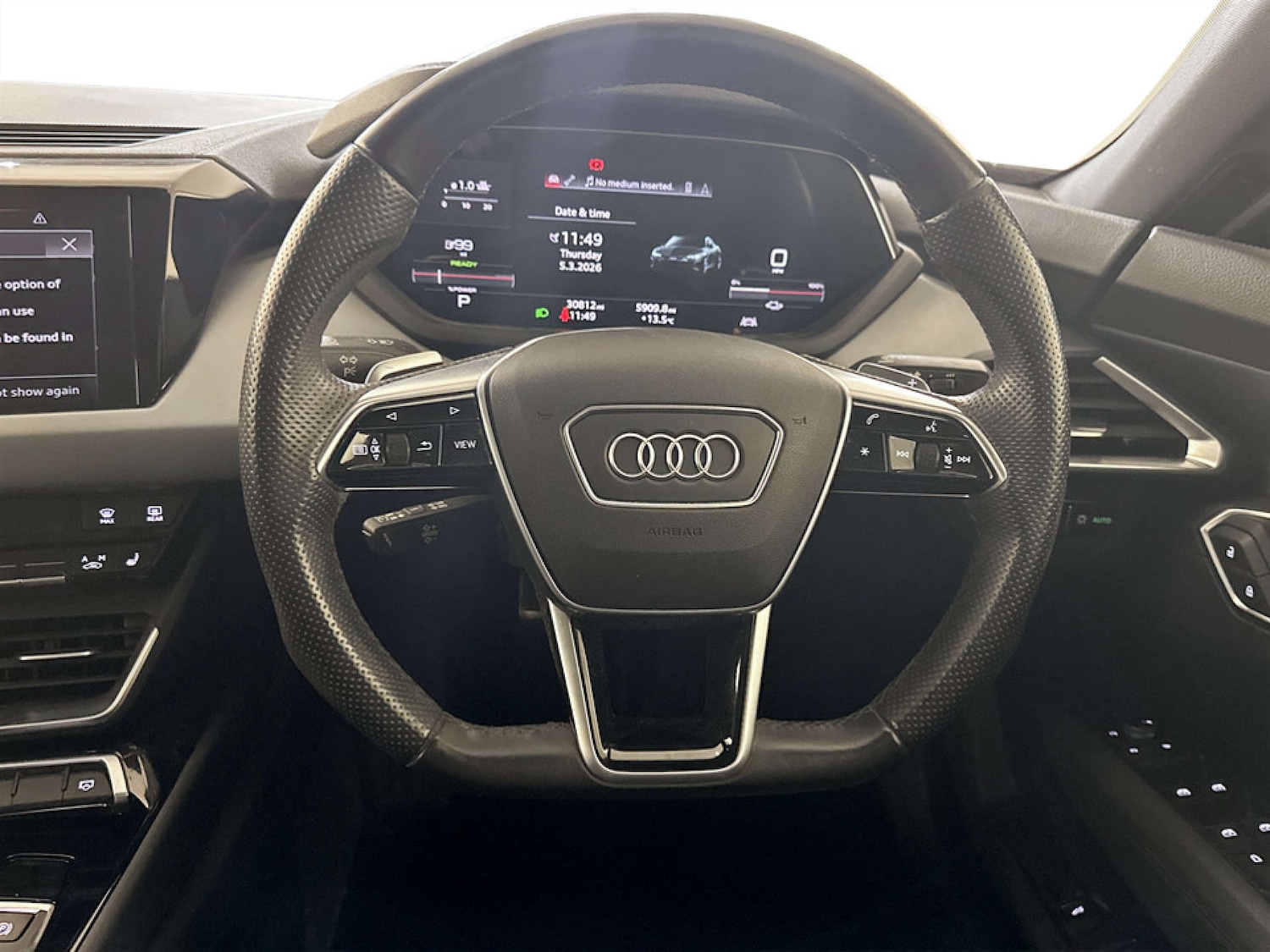 Used Audi e-tron GT 2023 for sale - 77765813: Photo 17