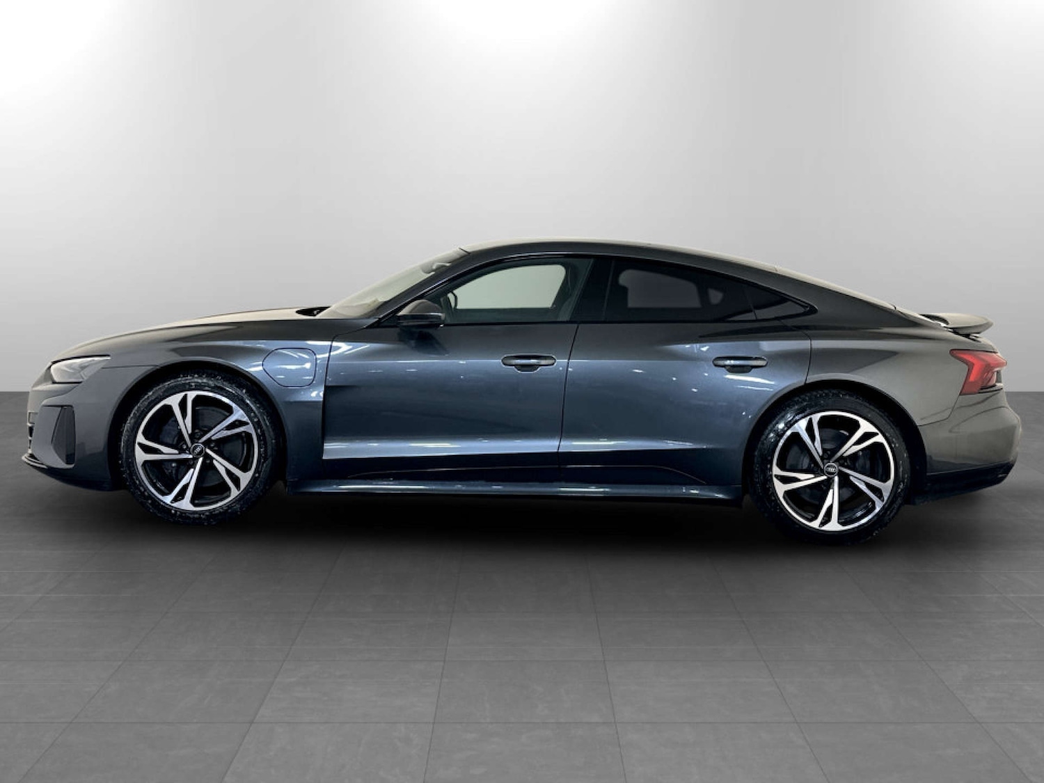Used Audi e-tron GT 2023 for sale - 77765813: Photo 7