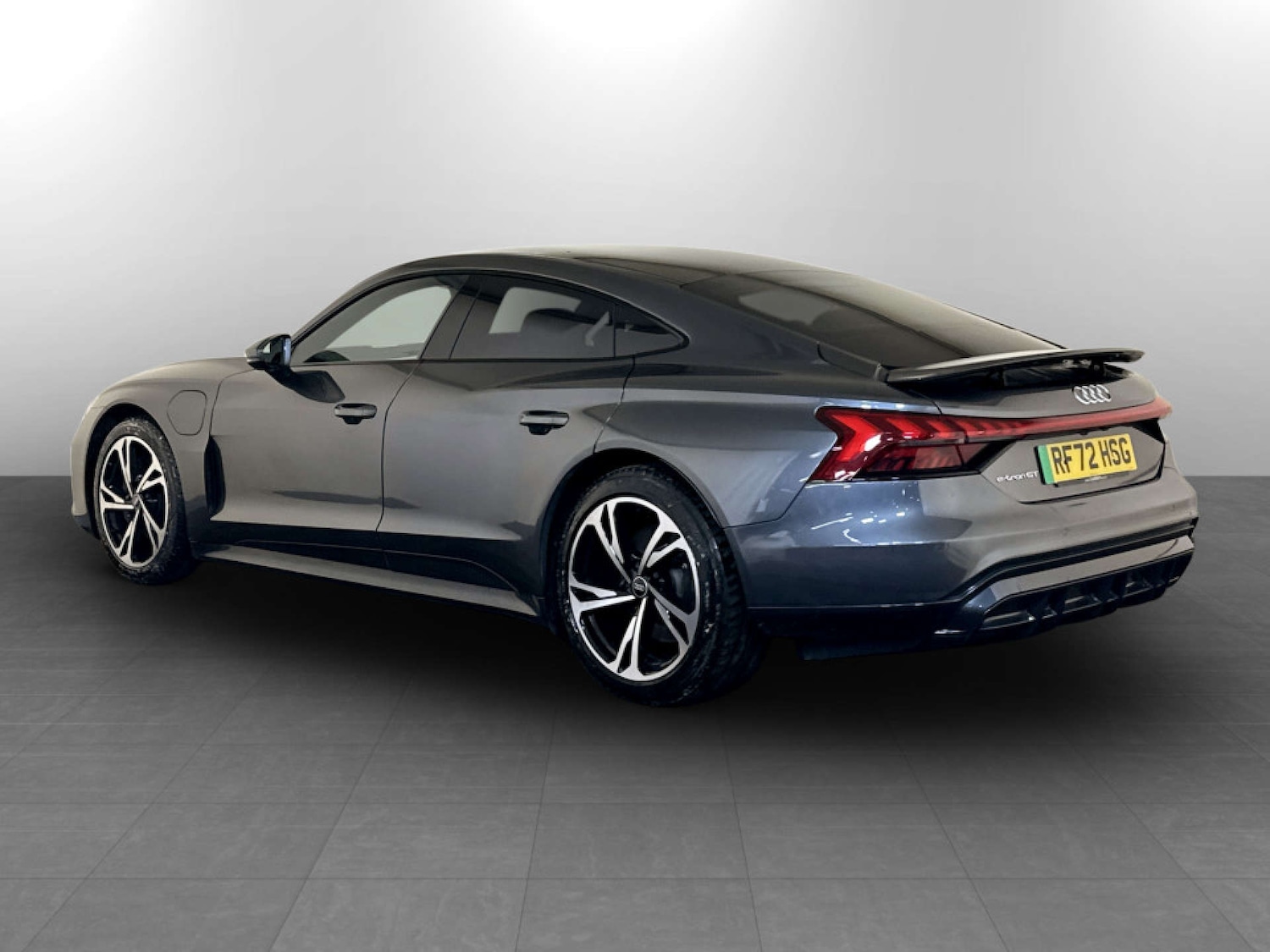 Used Audi e-tron GT 2023 for sale - 77765813: Photo 8