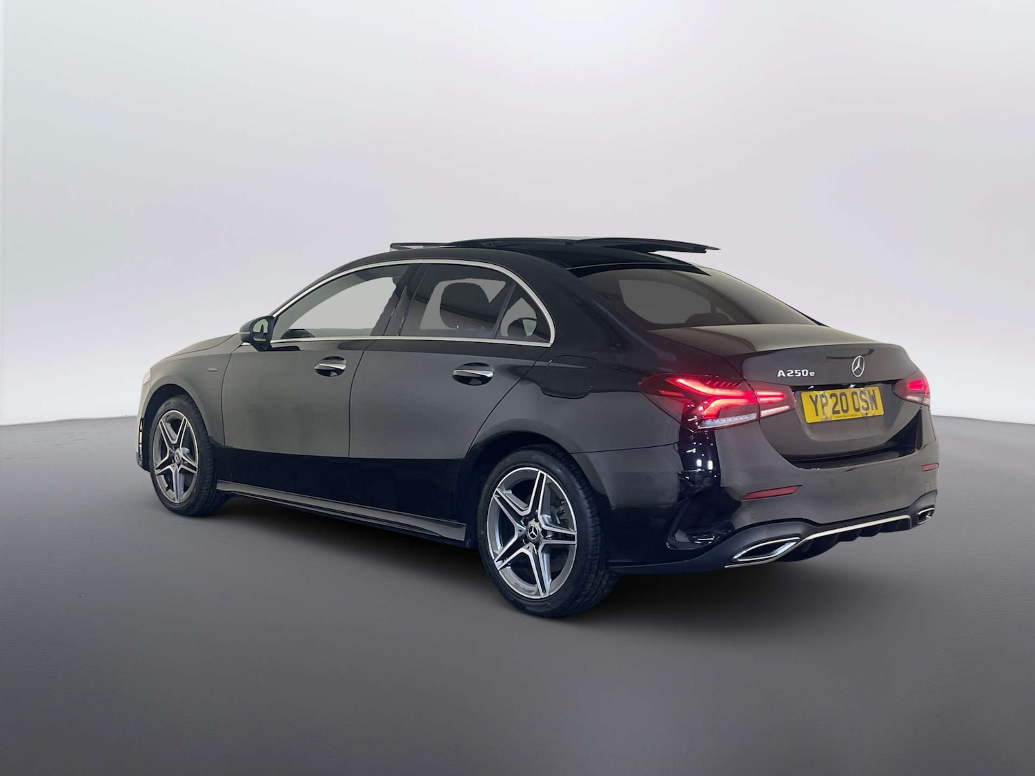 Used Mercedes-Benz A-Class 2020 for sale - 77920837: Photo 8