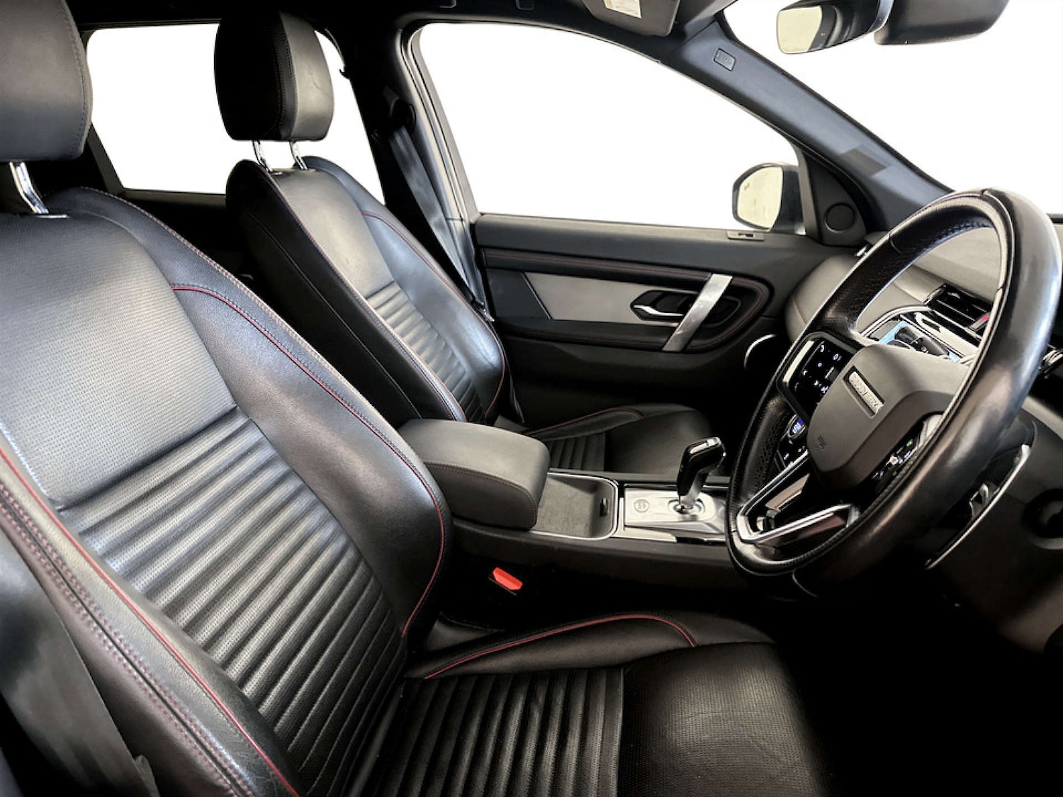 Used Land Rover Discovery Sport 2022 for sale - 77720537: Photo 13