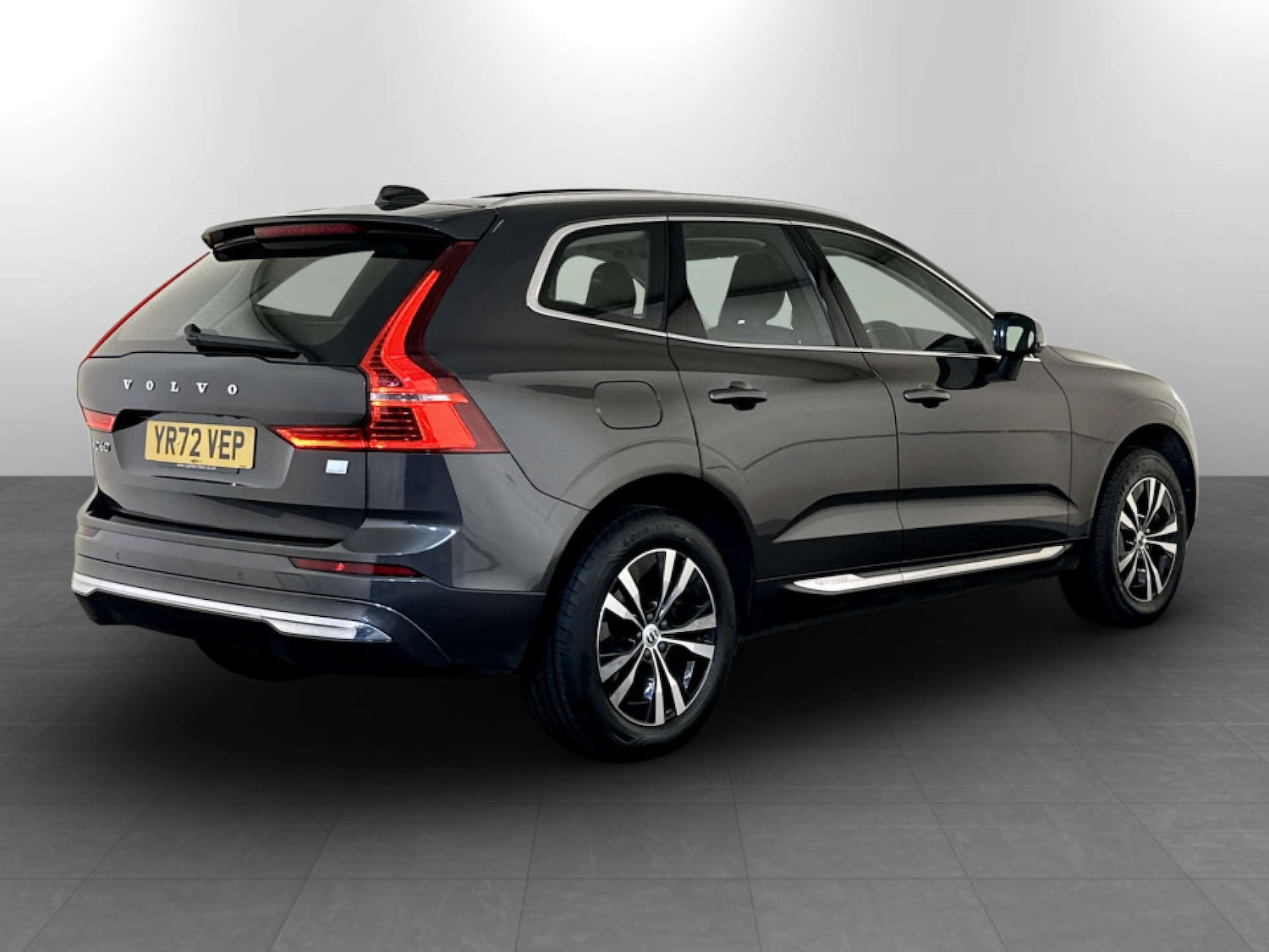 Used Volvo XC60 2022 for sale - 77656565: Photo 10