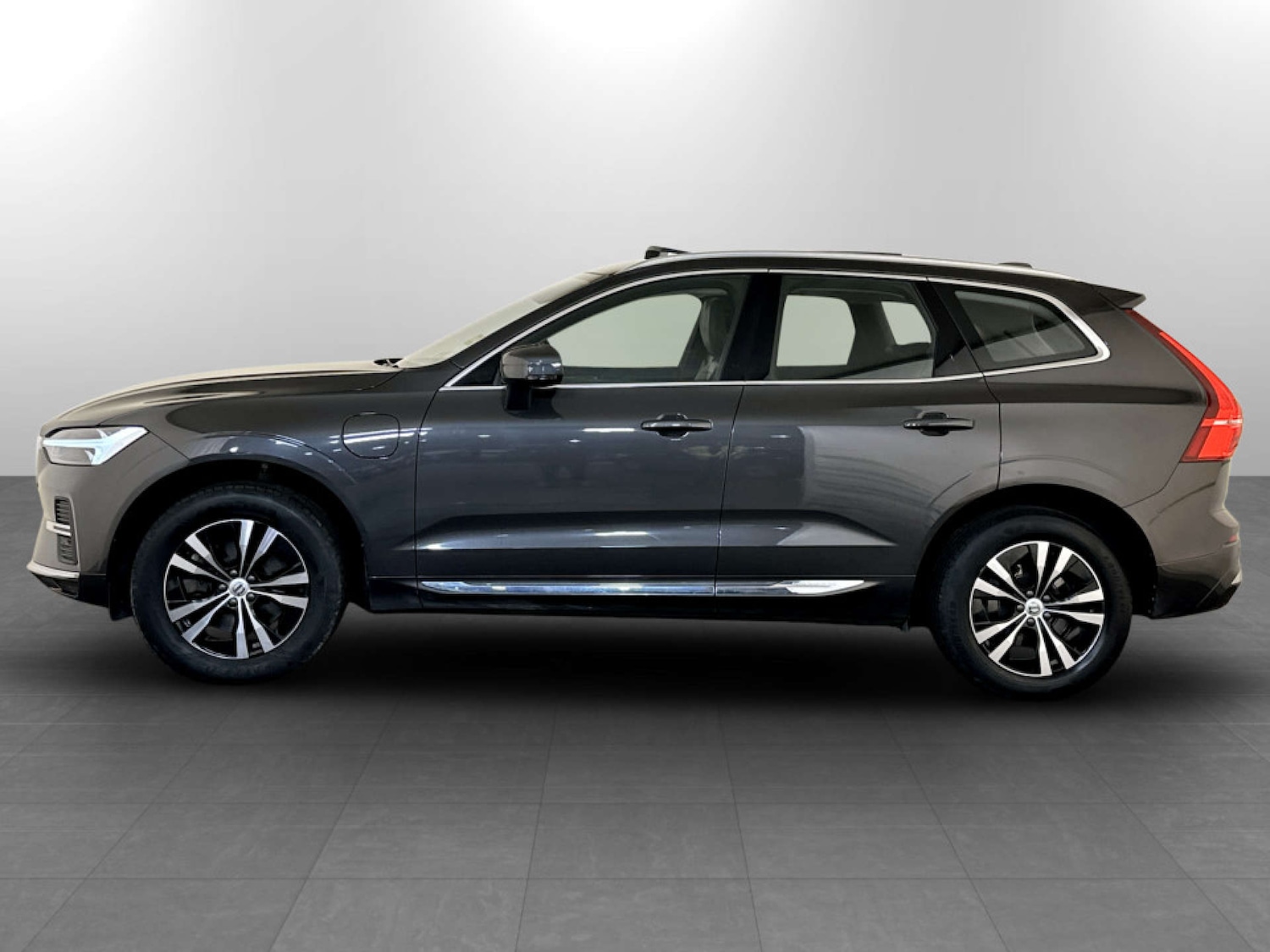 Used Volvo XC60 2022 for sale - 77656565: Photo 7