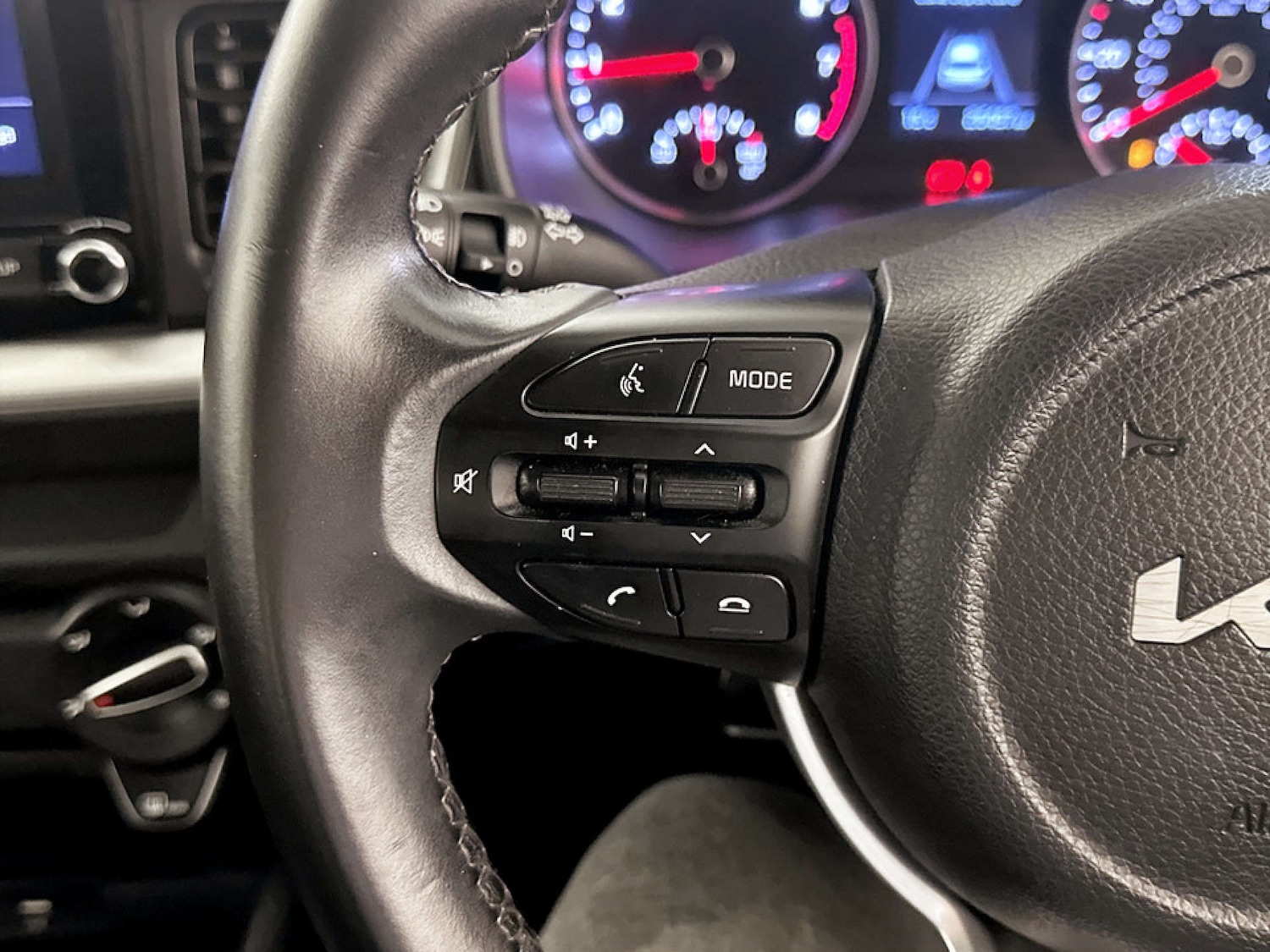 Used Kia Stonic 2021 for sale - 77185791: Photo 18