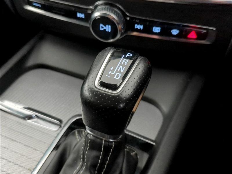 Used Volvo XC60 2018 for sale - 76568611: Photo 25