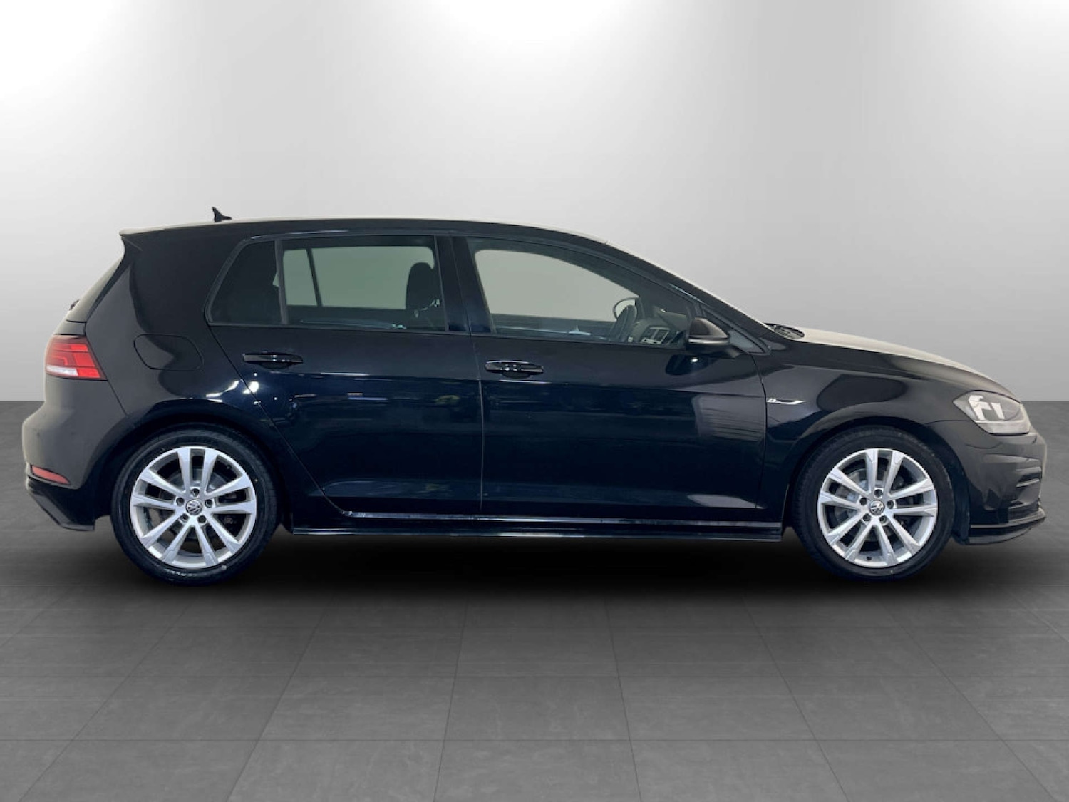 Used Volkswagen Golf 2017 for sale - 77617107: Photo 11