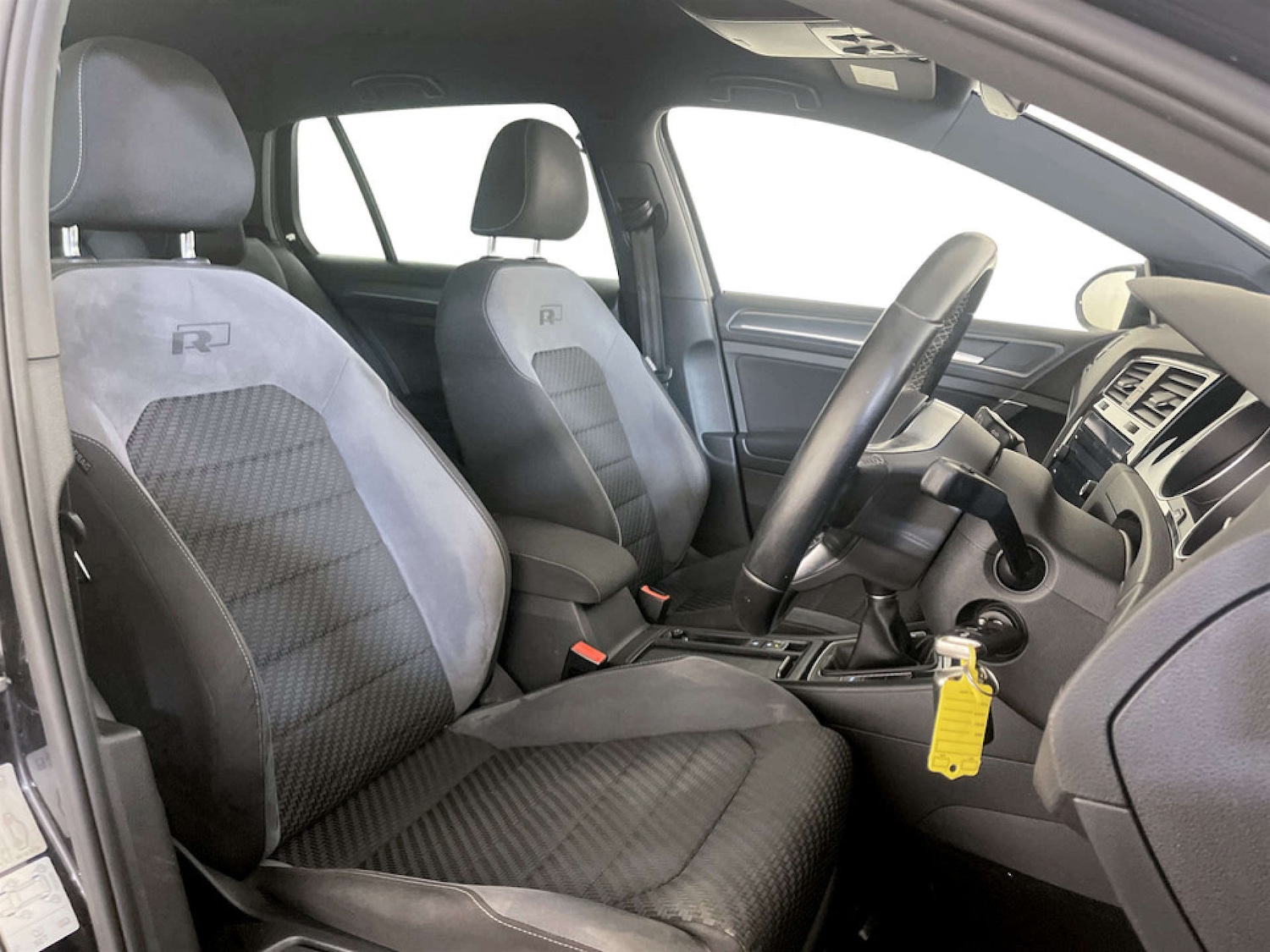 Used Volkswagen Golf 2017 for sale - 77617107: Photo 13