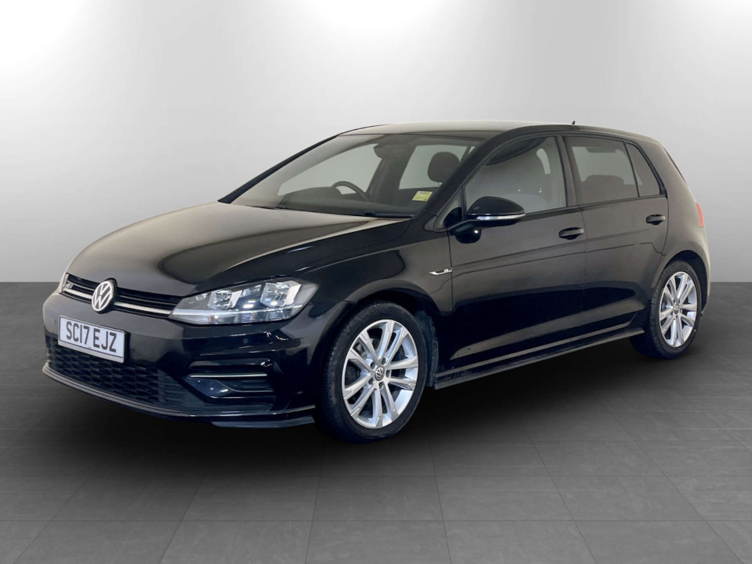 Used Volkswagen Golf 2017 for sale - 77617107: Photo 6