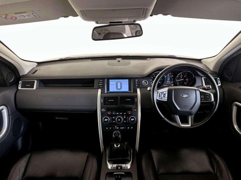 Used Land Rover Discovery Sport 2018 for sale - 76826039: Photo 3