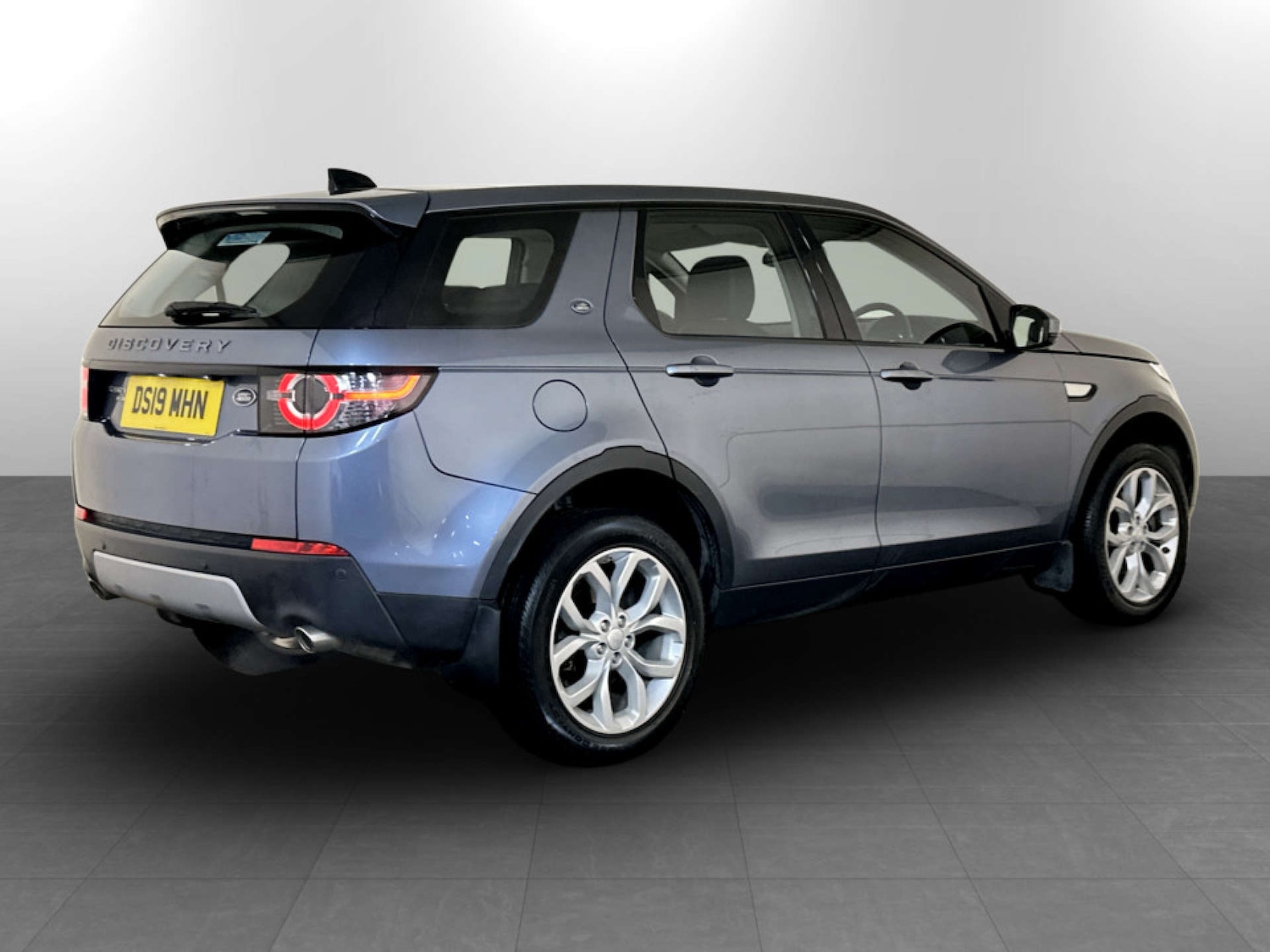 Used Land Rover Discovery Sport 2019 for sale - 77185916: Photo 10