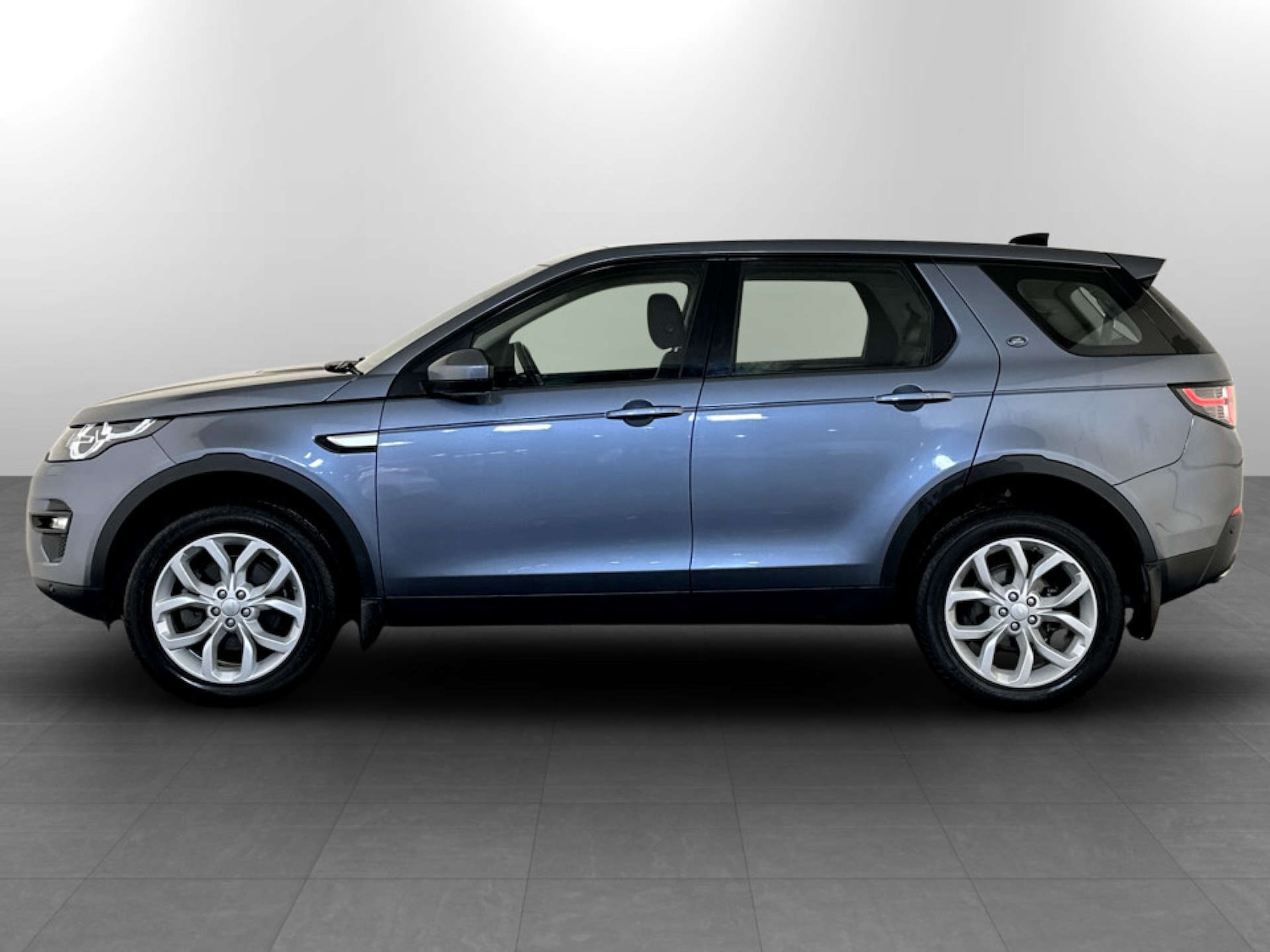Used Land Rover Discovery Sport 2019 for sale - 77185916: Photo 7