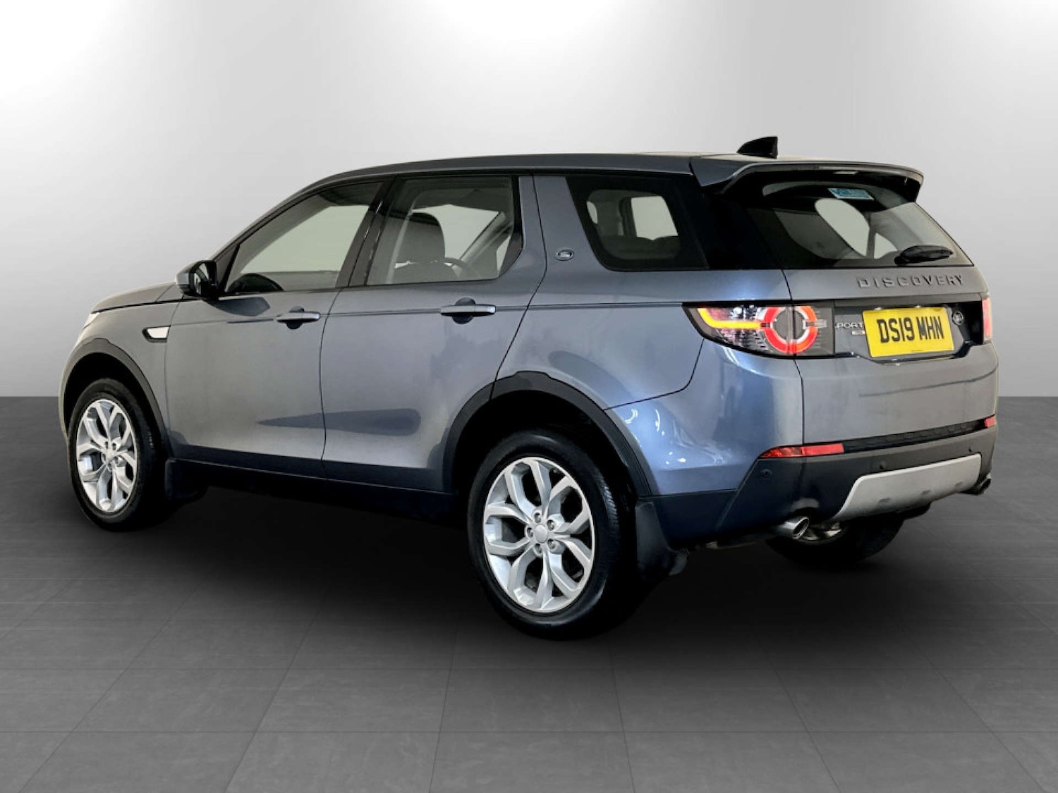 Used Land Rover Discovery Sport 2019 for sale - 77185916: Photo 8