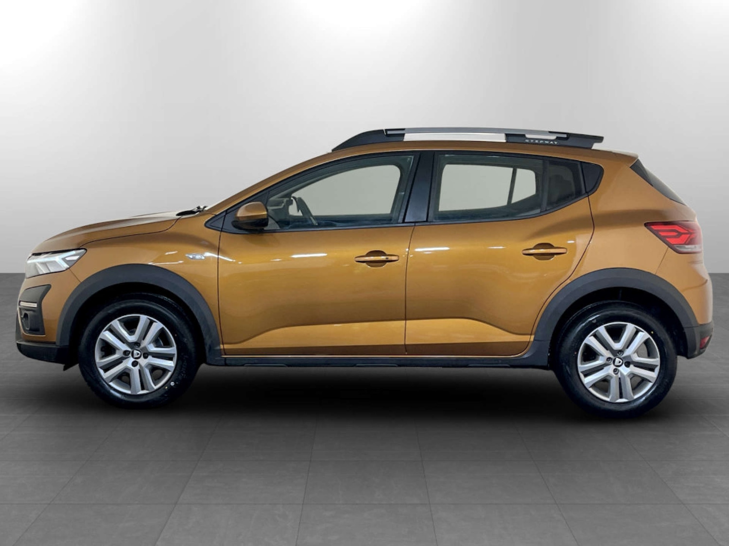 Used Dacia Sandero Stepway 2021 for sale - 77453620: Photo 7