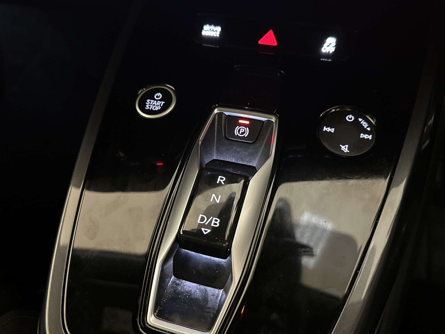 Used Audi Q4 e-tron 2021 for sale - 77880520: Photo 25