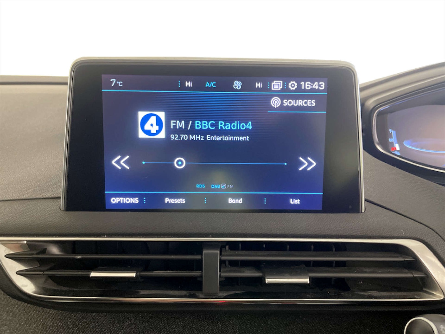 Used Peugeot 5008 2020 for sale - 77583896: Photo 24