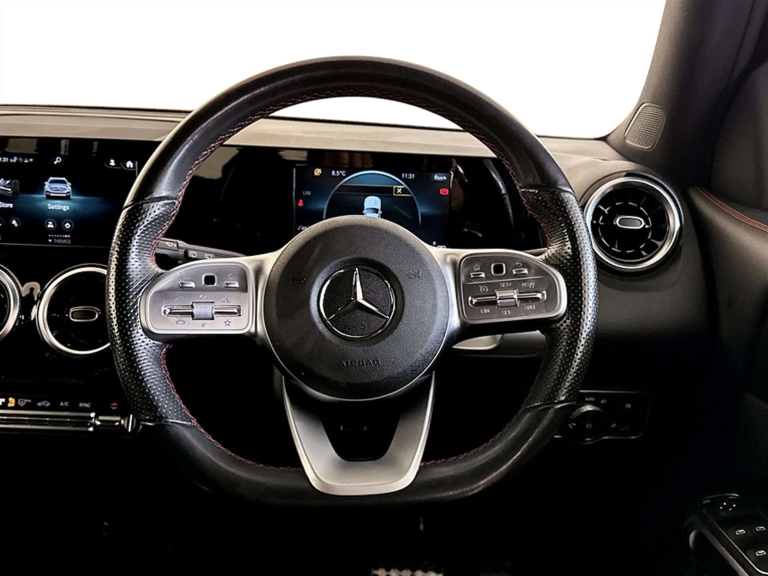 Used Mercedes-Benz GLB 2021 for sale - 77494216: Photo 17