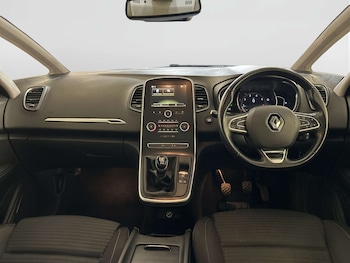 Used Renault Grand Scenic 2019 for sale - 78328483: Photo