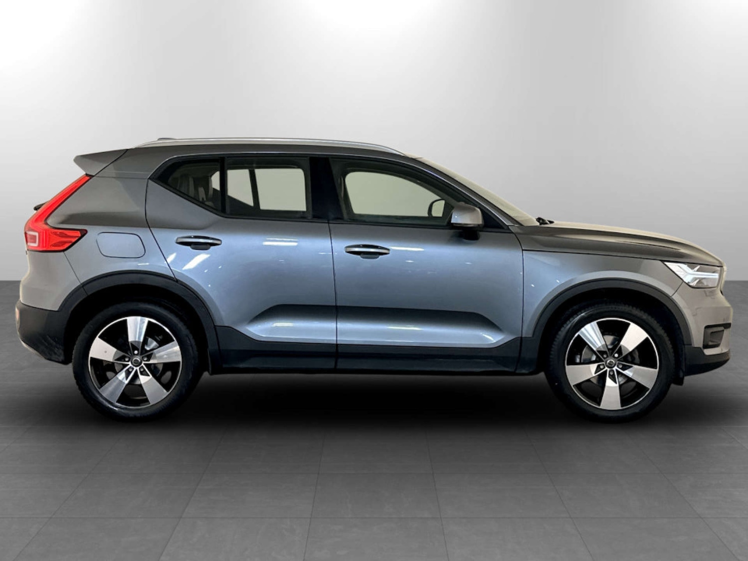 Used Volvo XC40 2018 for sale - 77452467: Photo 11