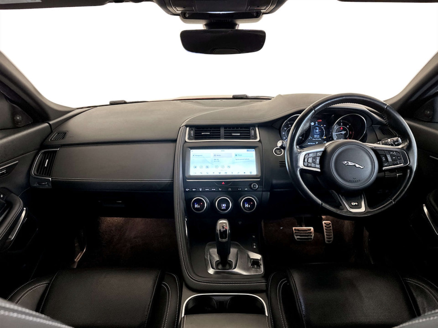 Used Jaguar E-Pace 2019 for sale - 77185740: Photo 3