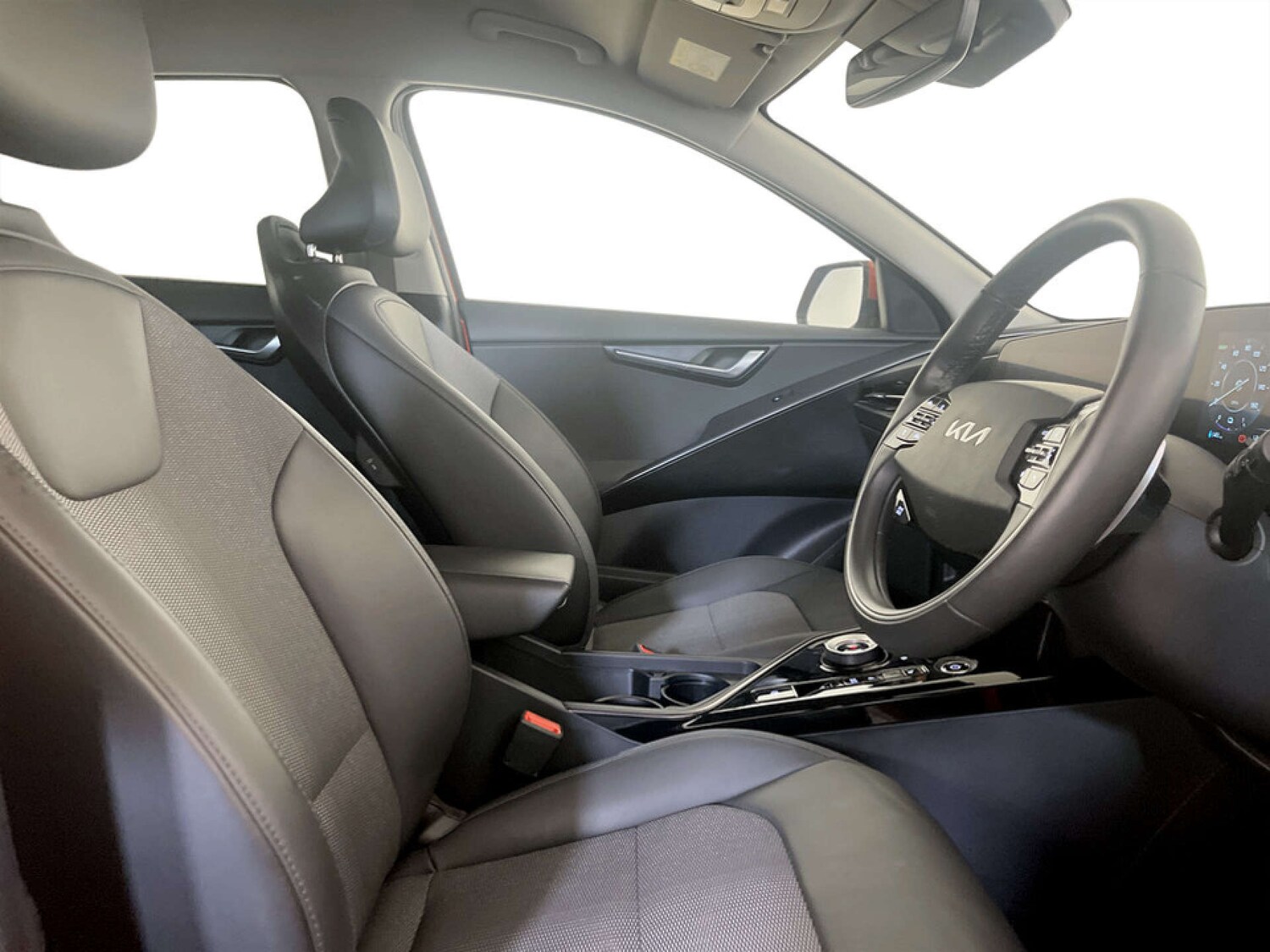 Used Kia Niro 2023 for sale - 77655572: Photo 13