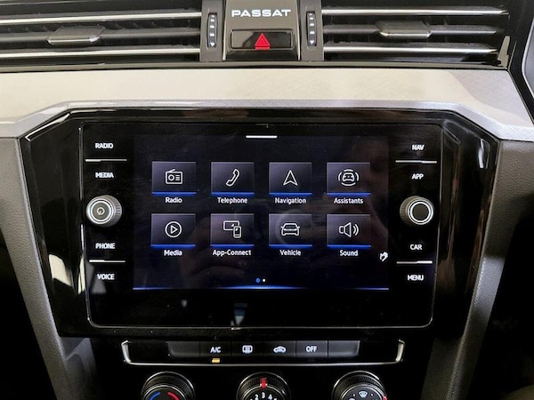 Used Volkswagen Passat 2022 for sale - 75718108: Photo 25