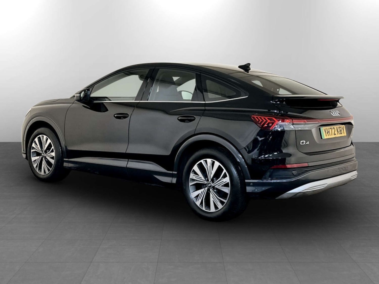 Used Audi Q4 e-tron 2022 for sale - 77288550: Photo 6