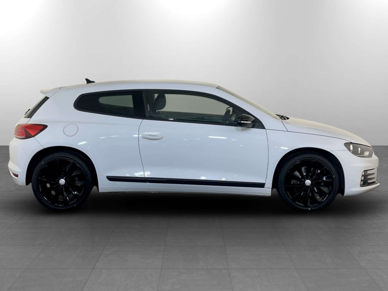 Used Volkswagen Scirocco 2018 for sale - 77571349: Photo 11