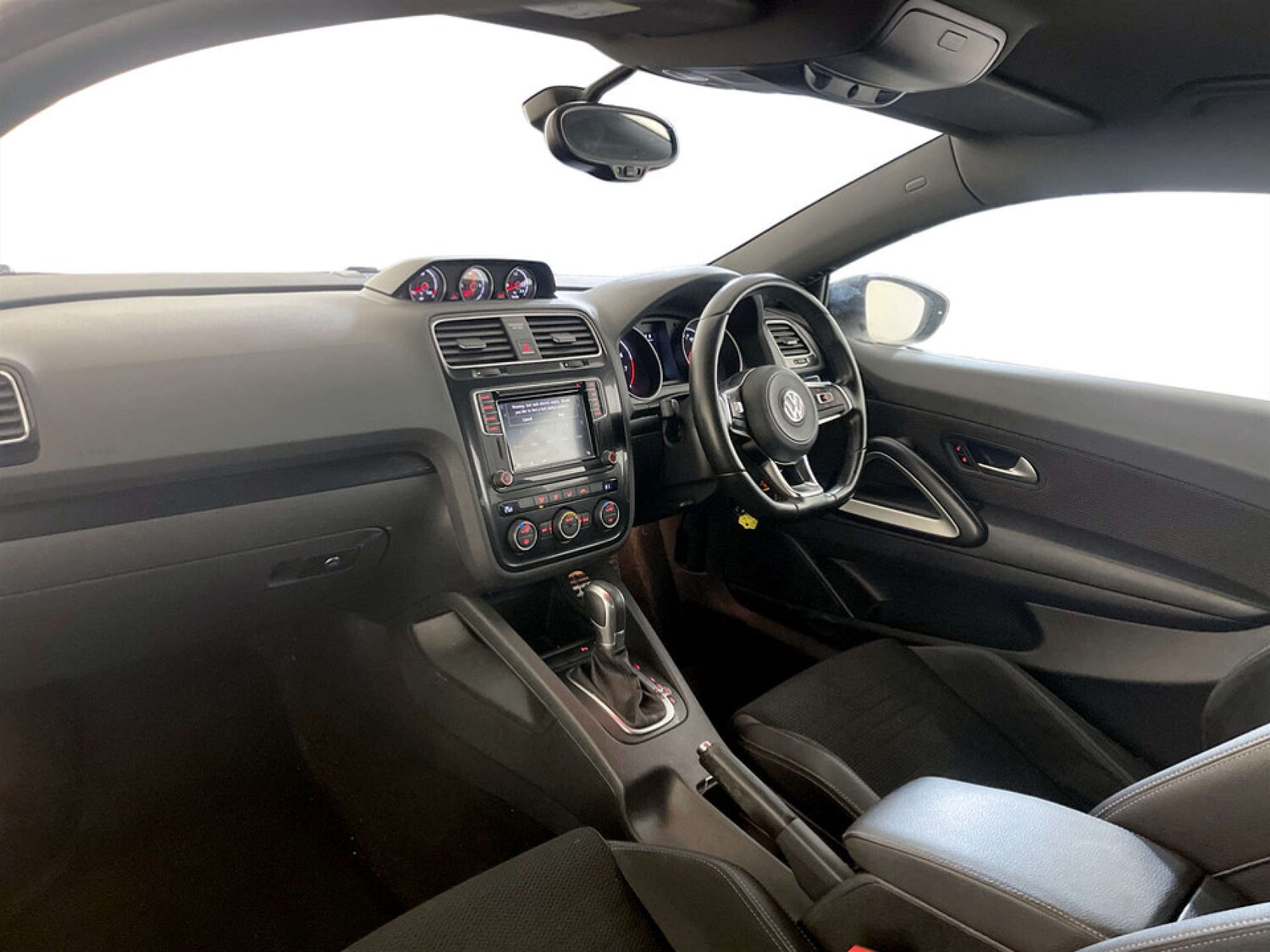 Used Volkswagen Scirocco 2018 for sale - 77571349: Photo 12