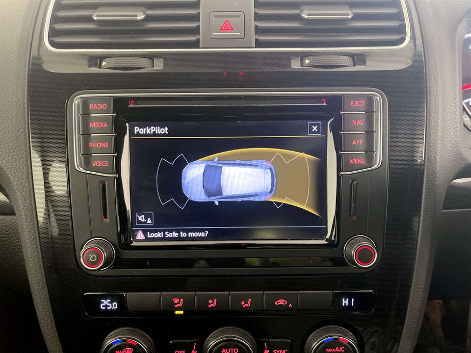 Used Volkswagen Scirocco 2018 for sale - 77571349: Photo 21