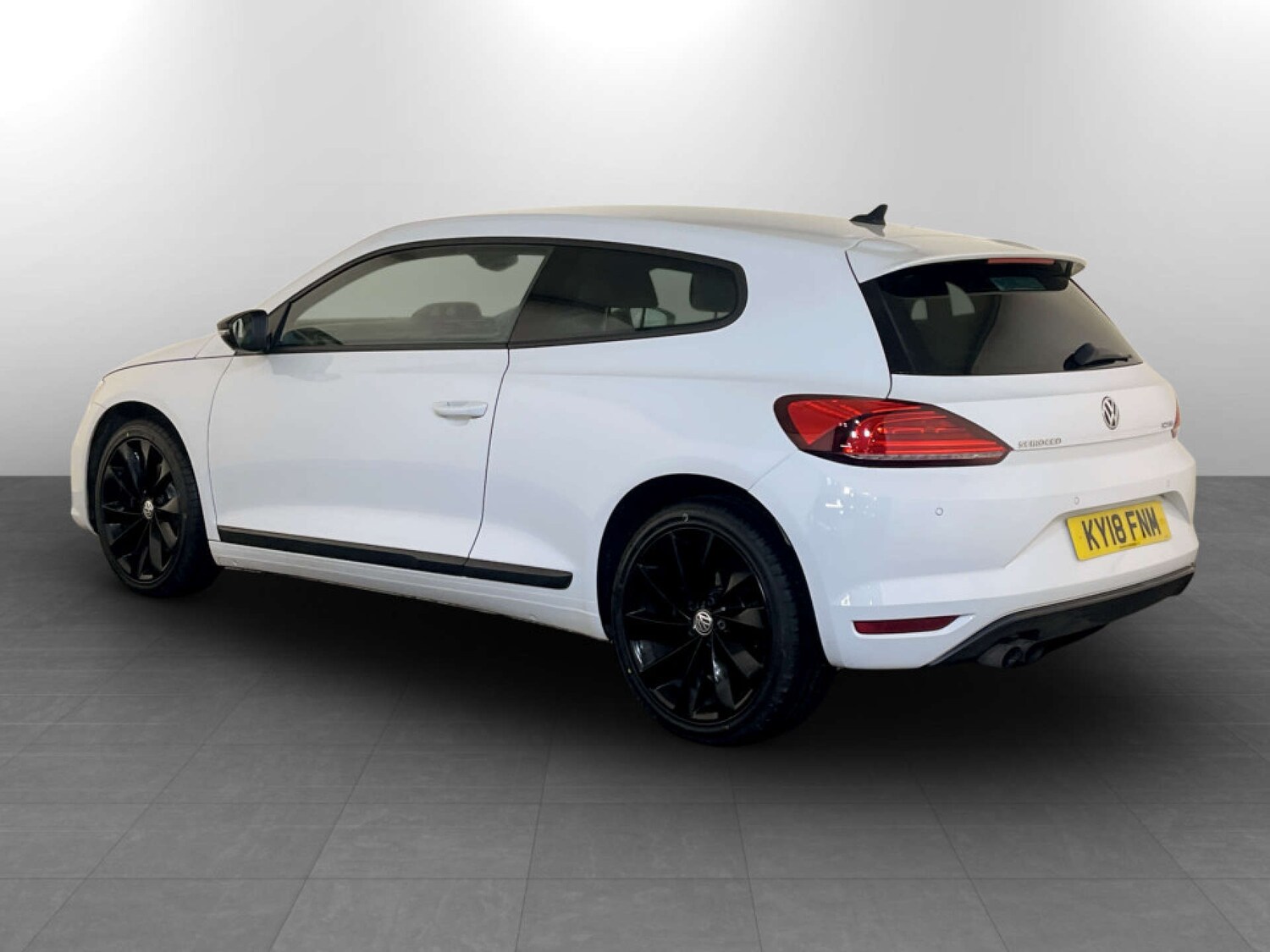 Used Volkswagen Scirocco 2018 for sale - 77571349: Photo 8
