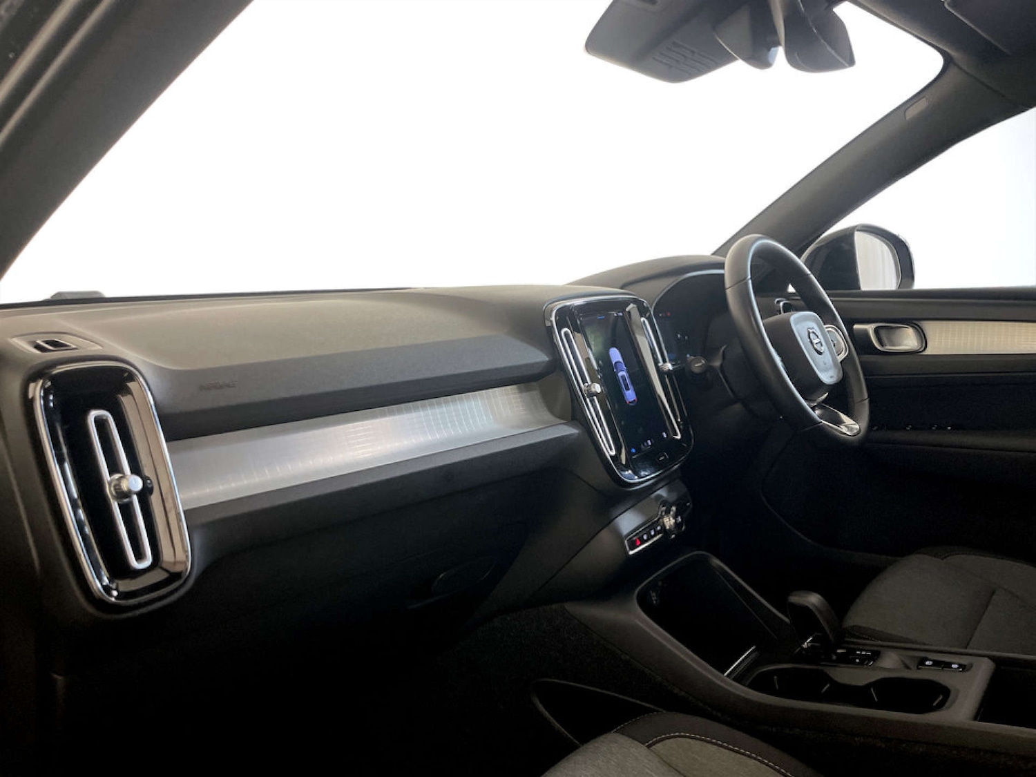 Used Volvo XC40 2022 for sale - 77186111: Photo 12