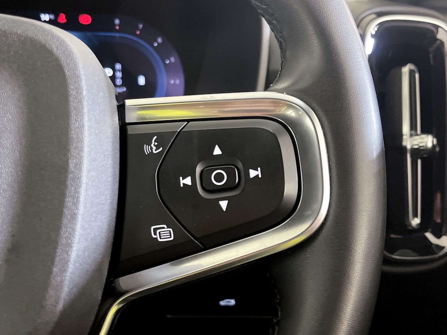 Used Volvo XC40 2022 for sale - 77186111: Photo 20