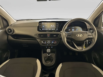 Used Hyundai i10 2023 for sale - 78776391: Photo