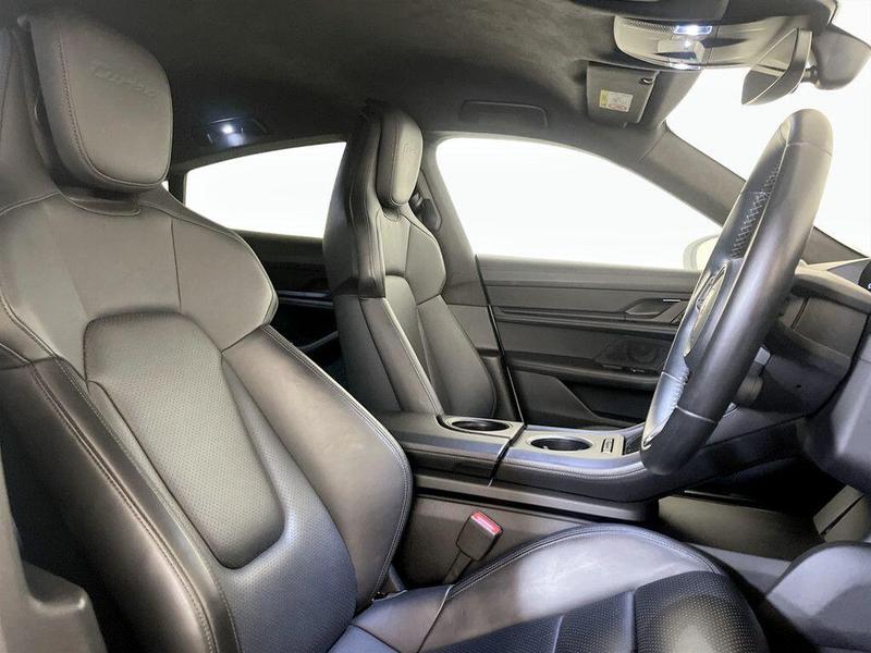 Used Porsche Taycan 2020 for sale - 76534521: Photo 13