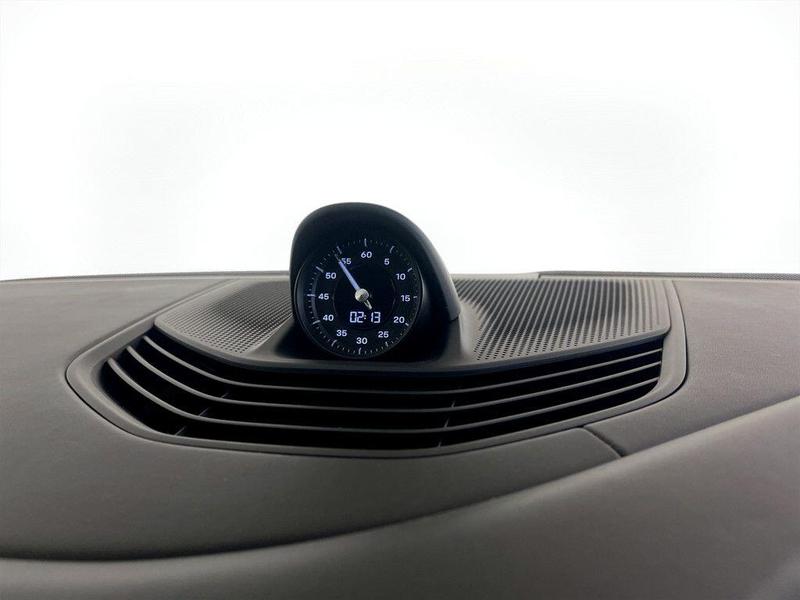 Used Porsche Taycan 2020 for sale - 76534521: Photo 21