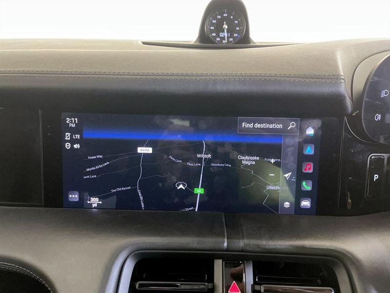 Used Porsche Taycan 2020 for sale - 76534521: Photo 24