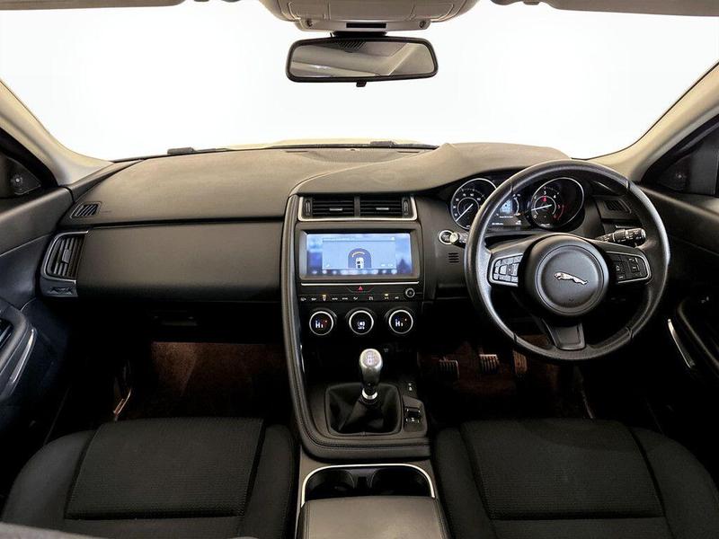 Used Jaguar E-Pace 2019 for sale - 76716369: Photo 3